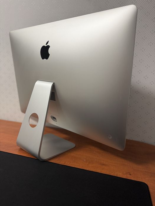 IMac 2017року 27 дюймів 5K. 32GB 2TB ssd Radeon 8GB: 28 000 грн