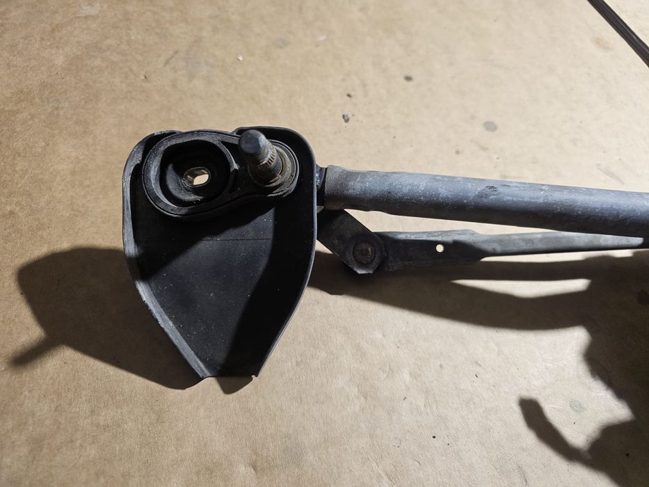 Mechanizm silniczek wycieraczek przód przedni Opel Astra H III 3 Eu