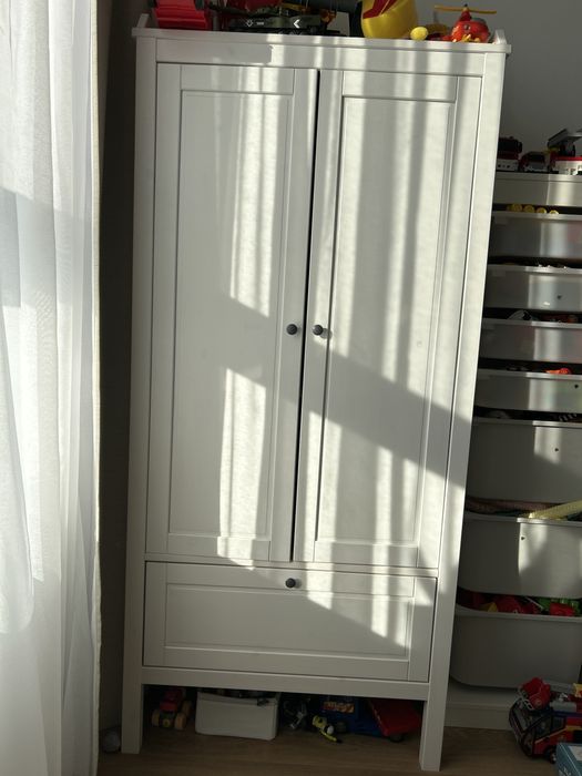 Szafa do pokoju dziecięcego