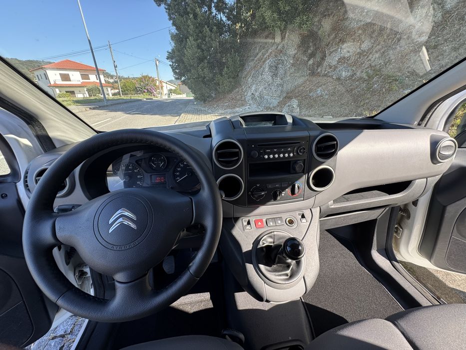 Citroën Berlingo 1.6 HDi 90cv | 2016 | 138.000 km | Distribuição + Embraiagem Nova