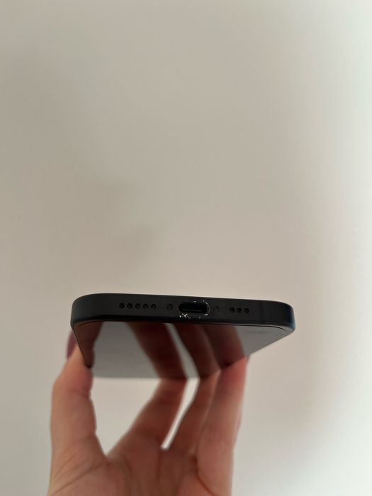 Iphone 15 usado - 128GB - preto