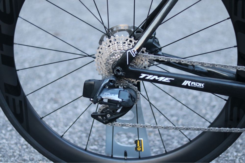 Bicicleta estrada Felt AR Full Carbono