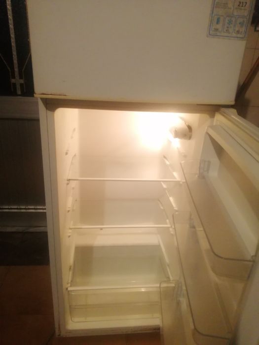 Frigorífico teka em bom estado..