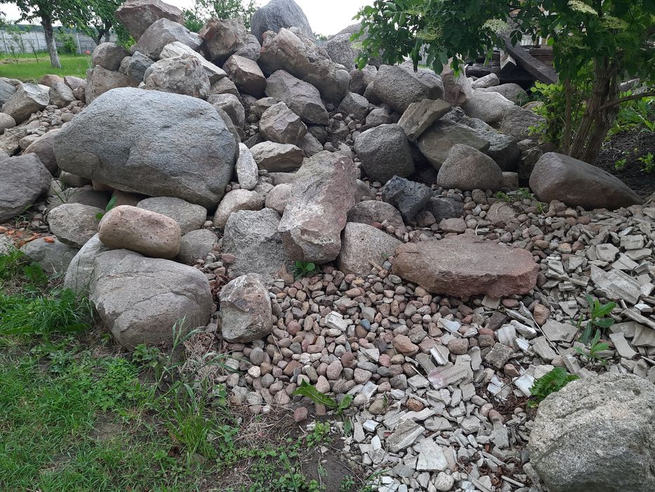 Oddam kamienie polne