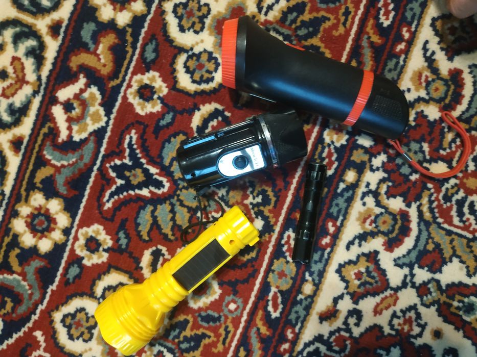 Фонарики в нерабочем состояние, фонарики акумуляторный