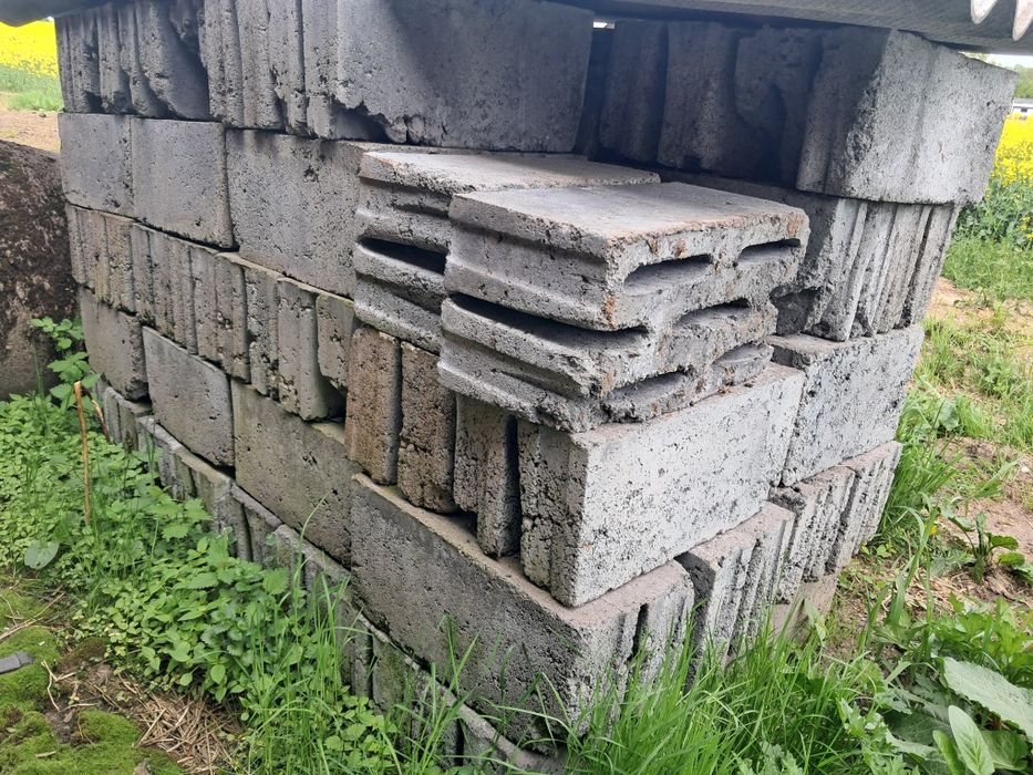 Pustak żużlowy budowlany   3zł sztuka