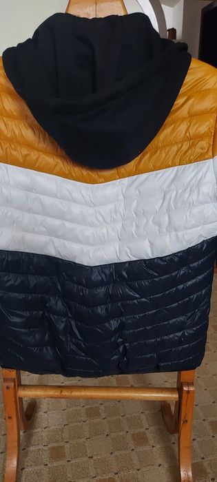 Продаю куртку 14-16 лет весенняя