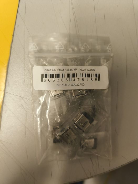 8 DC jacks ASUS novos