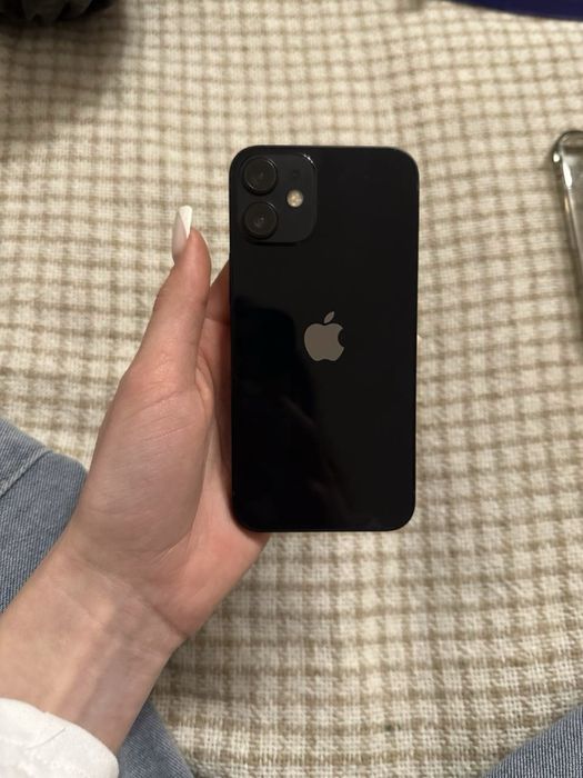 iPhone 12 mini на 128 гбт