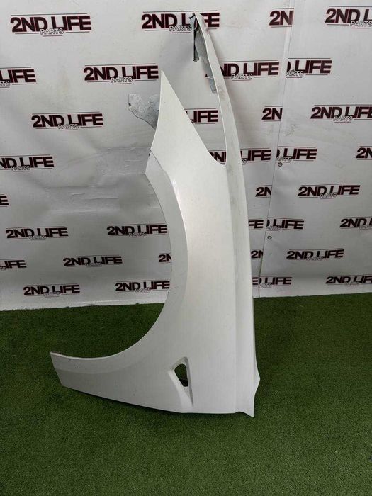 Крило до Tesla Model 3