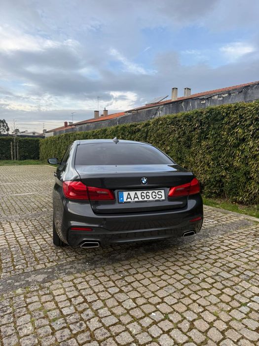 BMW 520d Pack M Mild Hybryd foto 3