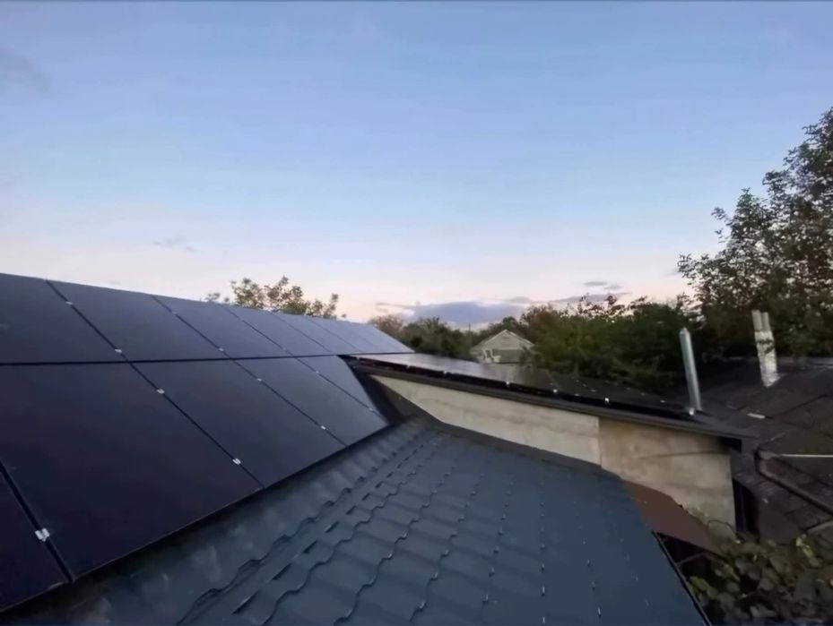 Солнечные панели, инверторы, аккумуляторы