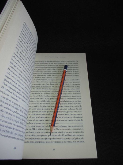 Livro Cosmos Carl Sagan Gradiva