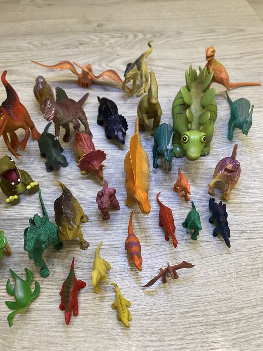 Lote de dinossauros – brinquedos para crianças