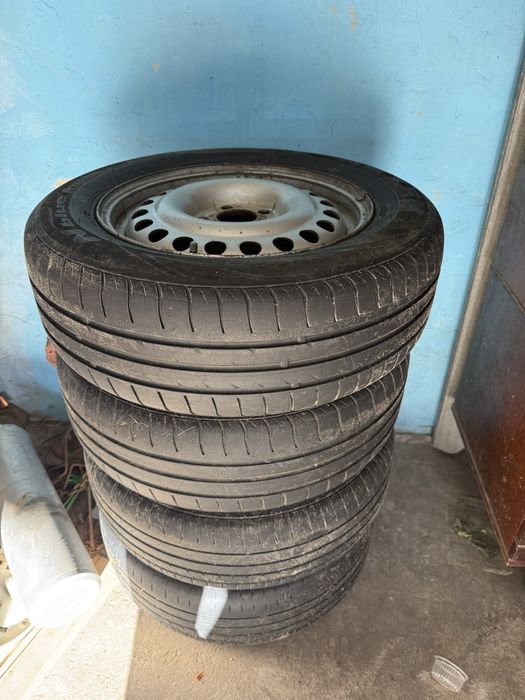 Продам колеса ( диски з резиною ) 195/65/R15