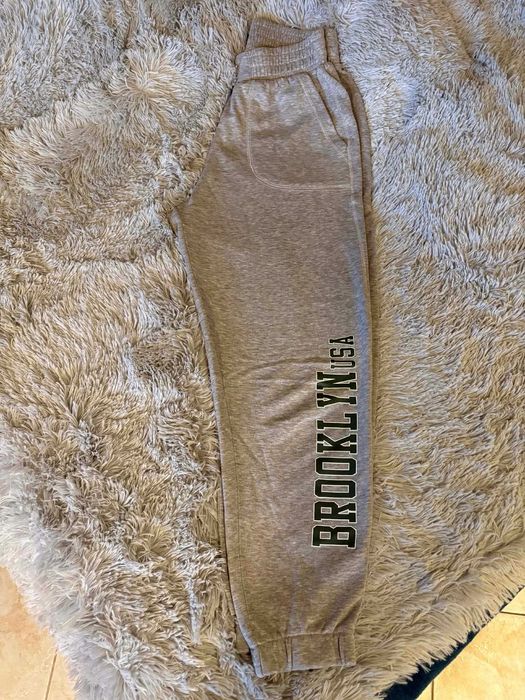 Bershka spodnie dresowe firmy r. M