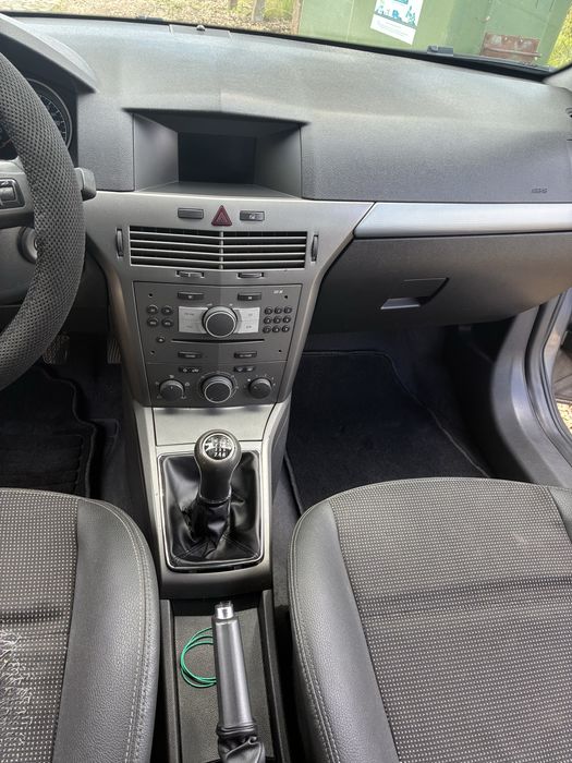 Opel Astra H caravan