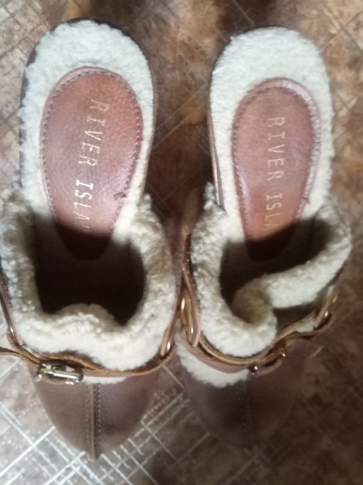 Капці зимові River Island на підборах