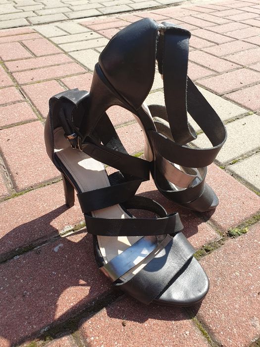 Sandały skórzane Wojas