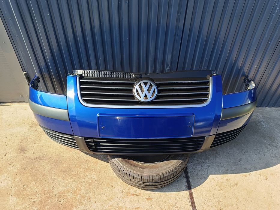Zderzak przedni przód Passat B5 lift LC5X