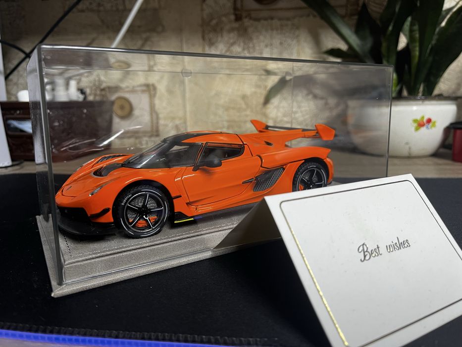 Koenigsegg Jesko Attack