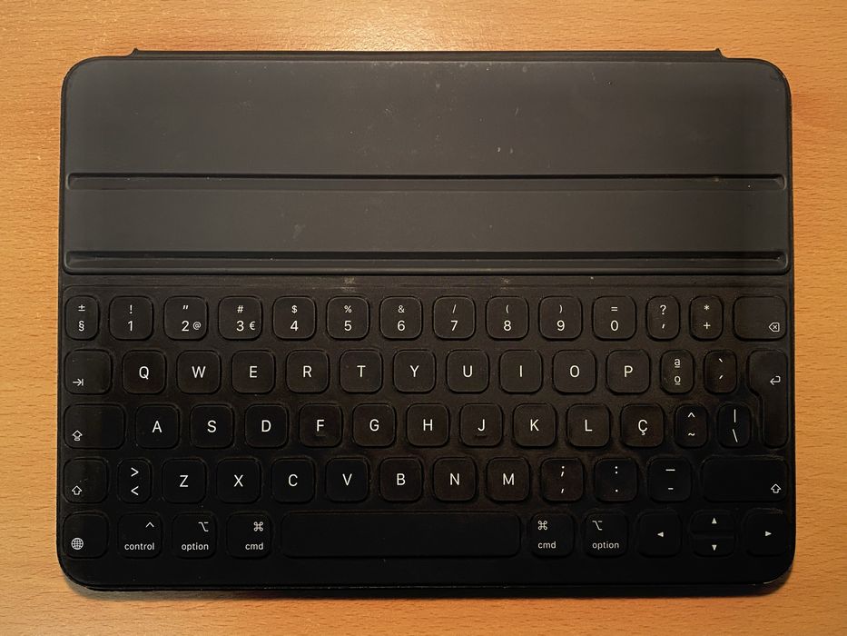 iPad Air (5.ª geração) + Capa original