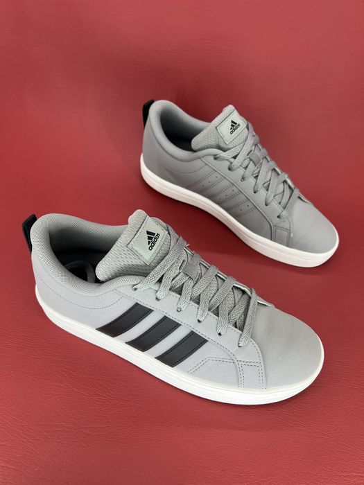 Кросівки 38,5р.Adidas Pace 2.0