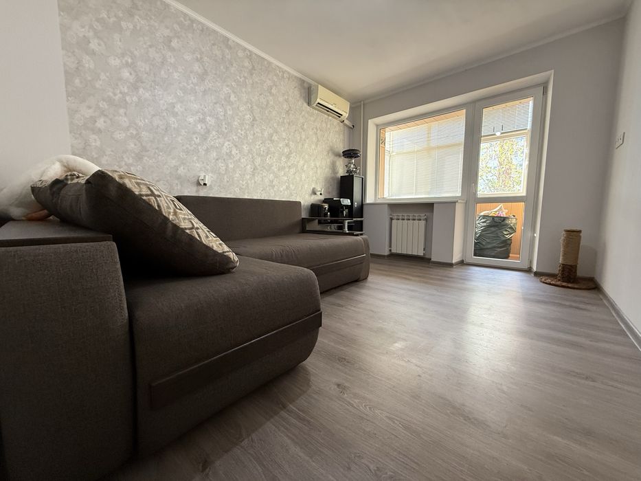 Продаю 3х комнатную квартиру с ремонтом. В центральном районе города.