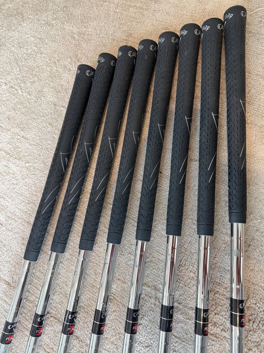 Callaway RAZR X NG Iron Set: 4-9 + PW + AW