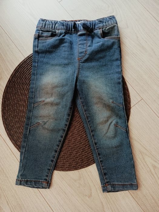 Jeansy, spodnie dla chłopca, unisex, Sinsay r. 86 stan bardzo dobry!