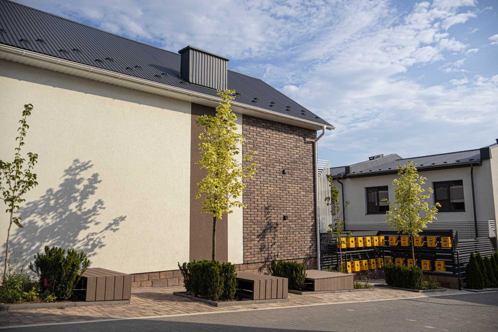 Продається зданий Таун хаус з ділянкою 2 сотих в готовому комплексі