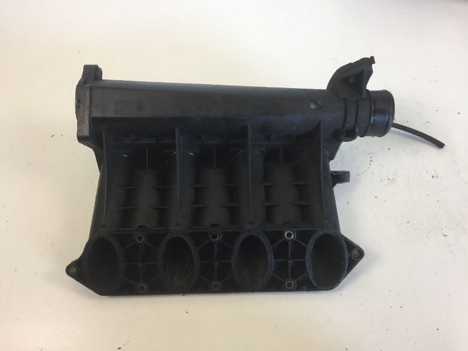 Mercedes Vito W638 2.2 CDI Kolektor Ssący Dolotowy