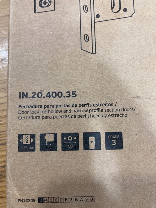 Fechadura de embutir para perfis estreitos JNF - Novo