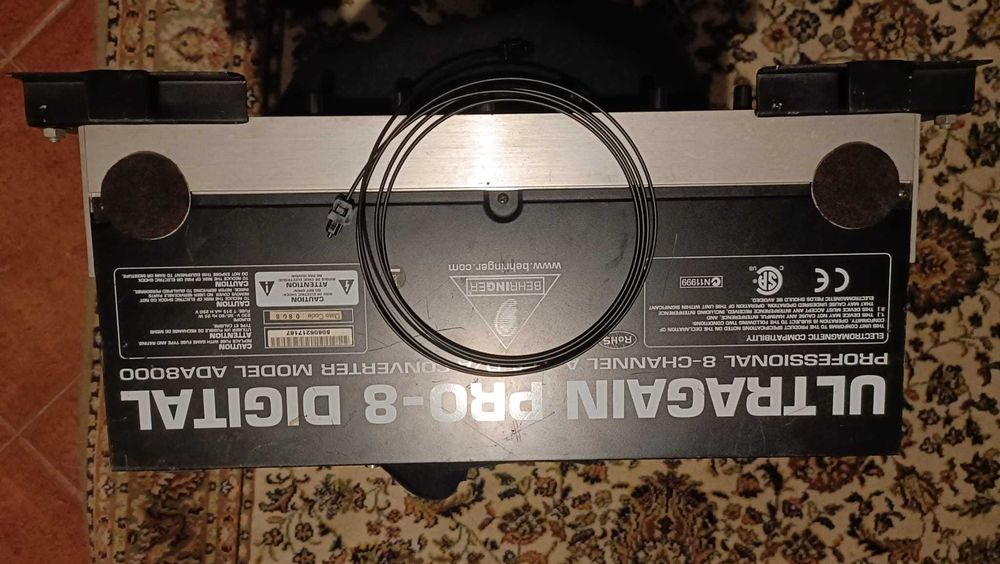 Mesa de mistura Yamaha 01V96 como nova com extras