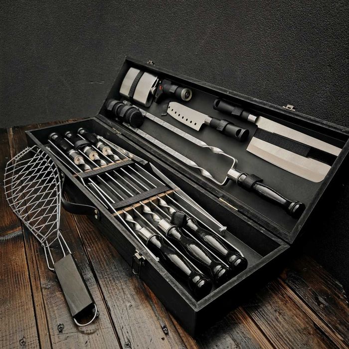 Набор шампуров в деревянном кейсе подарунковий набір шампурів