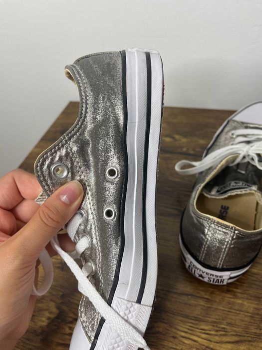 Srebrne metaliczne buty sportowe trampki tenisówki Converse 37,5