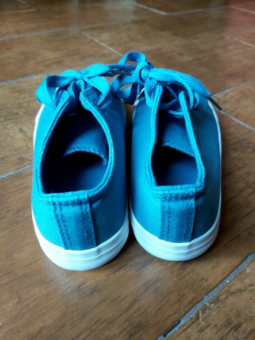 Sapatilhas/ténis de criança Novas azuis em lona