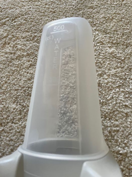 Dispensadores de comida e água