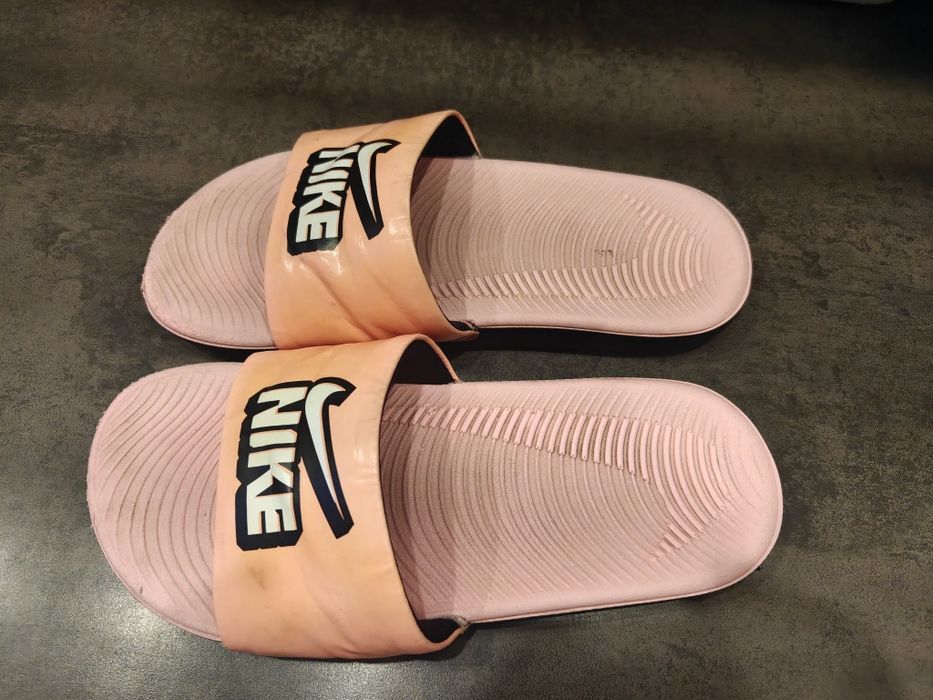 Klapki Nike rozmiar 33,5