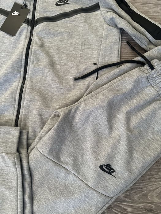 Nowy komplet rozmiar M Nike tech fleece