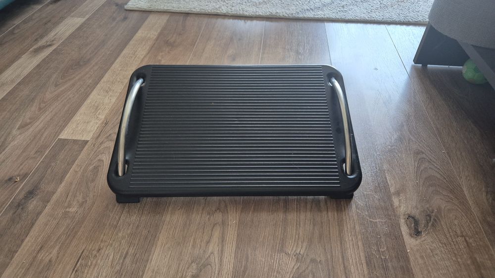 Podnóżek pod biurko