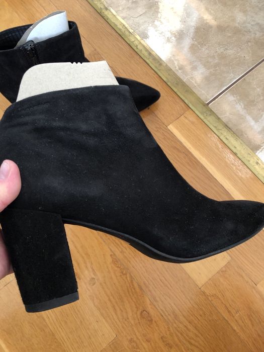 Жіночі  півчеревики на підборах