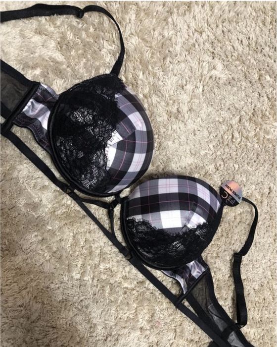 Бюстгальтер пуш-ап з мереживом новий 80С