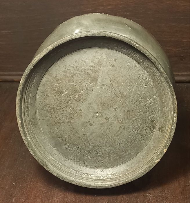 Pichel de estanho do séc. XVII
