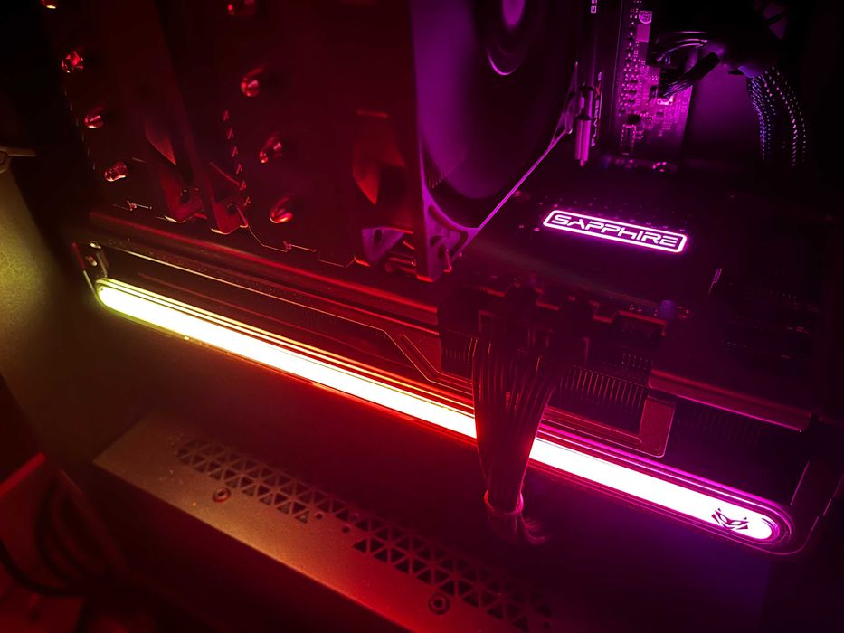 Sapphire AMD Radeon RX 7800 XT Nitro+ 16GB