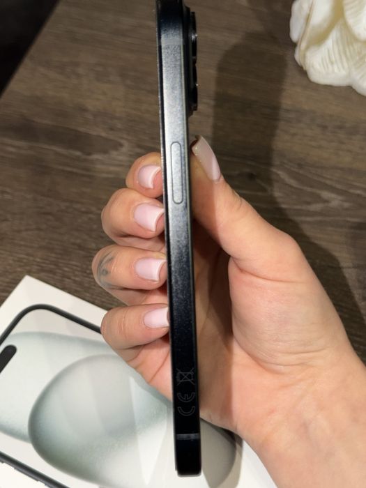 Iphone 15 в оригінальному упакуванні