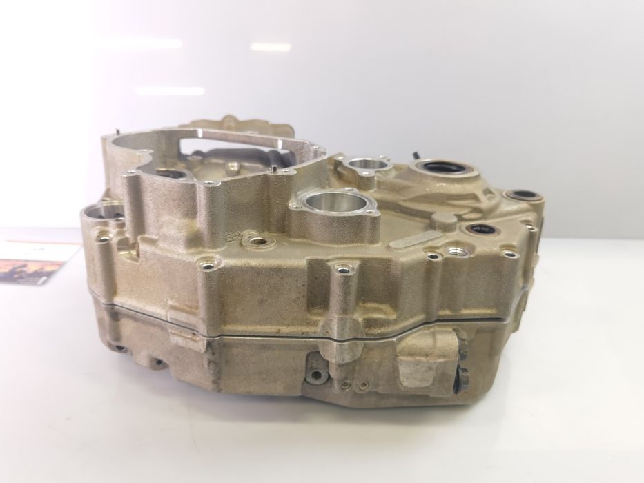 Kartery silnika KTM EXC 400, 09R