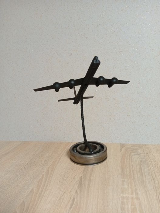 Samolot figurka z metalu własnoręcznie wykonana