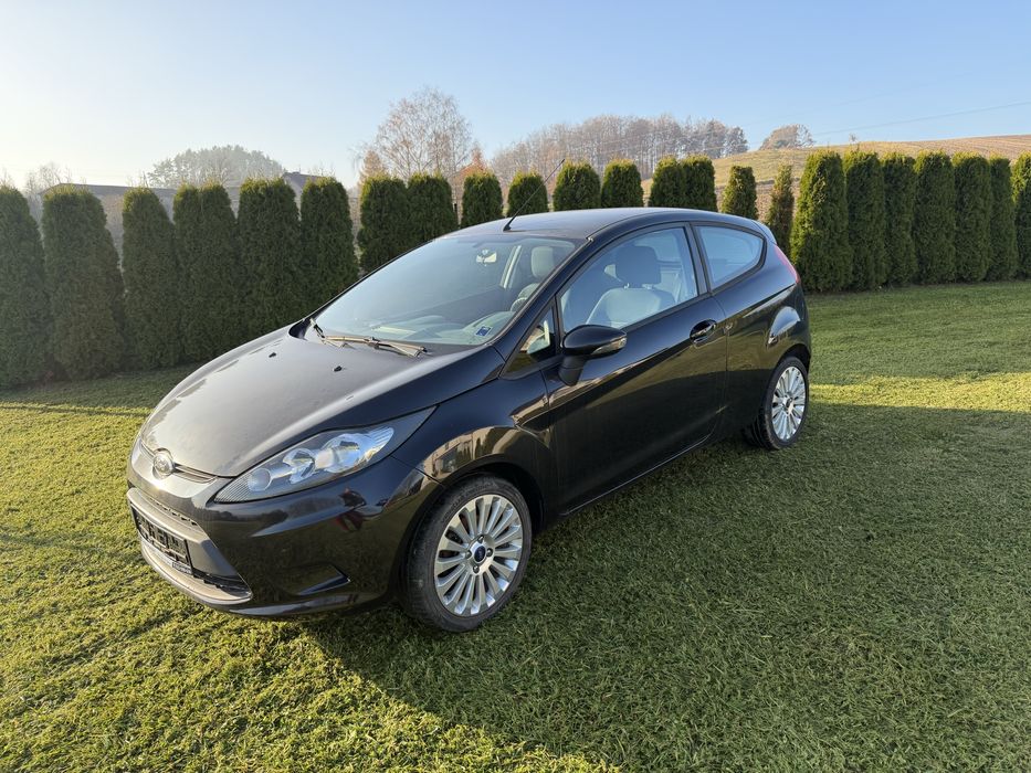 Sprzedam Forda Fiestę MK7, rocznik 2010, silnik 1.3 benzyna