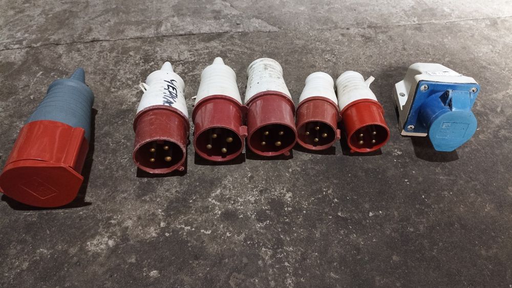 Продам переносное электро вилки IEK.